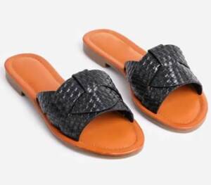 Snazzy Weave Mule Slippers – Black